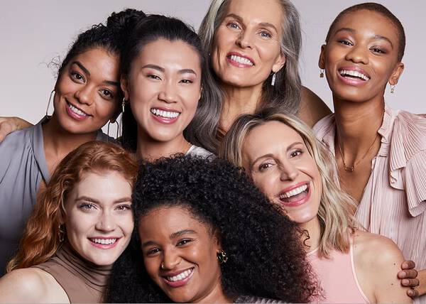 Gluckliche IT Girls